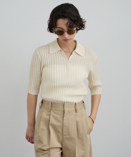 SALON adam et rope'（サロン アダム エ ロペ）の「ワイドリブスキッパーポロシャツ（ポロシャツ・レディース・ピンク/ブラック/オフホワイト・FREE）」の14枚目の写真