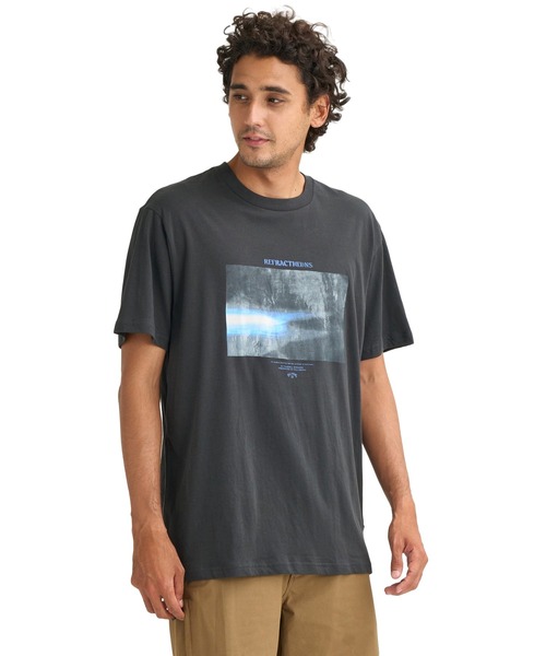 BILLABONG(ビラボン)の「BILLABONG メンズ 【BILLABONG GALLERY -REFRACTIONS-】NIGHT SURF PREMIUM S Tシャツ 【2026年春夏モデル】(Tシャツ/カットソー・メンズ・ホワイト系その他・MEDIUM/LARGE/X-LARGE)」の1枚目の写真