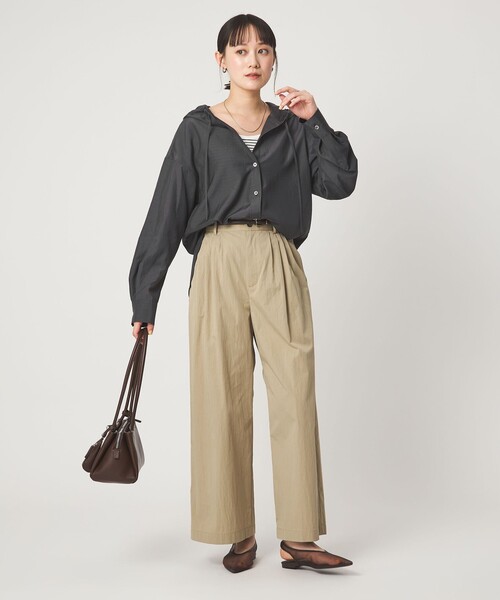 green label relaxing(グリーンレーベルリラクシング)の「フード シャツ UVカット 接触冷感(シャツ/ブラウス・レディース・オフホワイト/モカ/ダークグレー・FREE)」の11枚目の写真