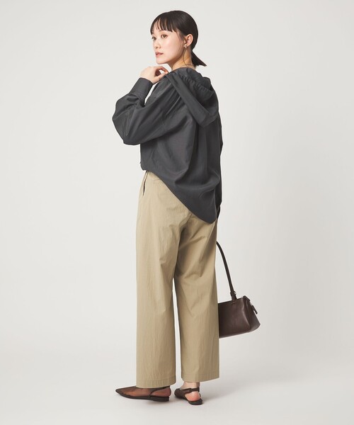 green label relaxing(グリーンレーベルリラクシング)の「フード シャツ UVカット 接触冷感(シャツ/ブラウス・レディース・オフホワイト/モカ/ダークグレー・FREE)」の13枚目の写真
