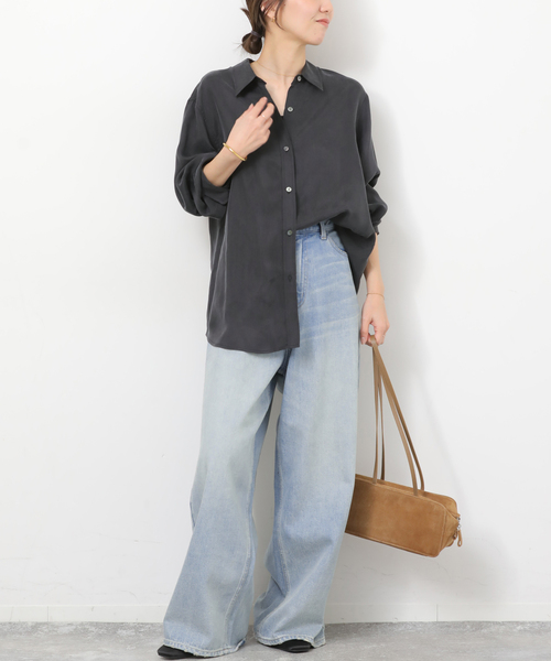 JOURNAL STANDARD relume(ジャーナルスタンダード レリューム)の「キュプラオーバーサイズシャツ(シャツ/ブラウス・レディース・ブラック系その他/ブラウン系その他・FREE)」の3枚目の写真