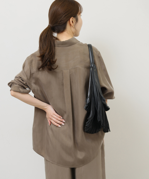JOURNAL STANDARD relume(ジャーナルスタンダード レリューム)の「キュプラオーバーサイズシャツ(シャツ/ブラウス・レディース・ブラック系その他/ブラウン系その他・FREE)」の19枚目の写真