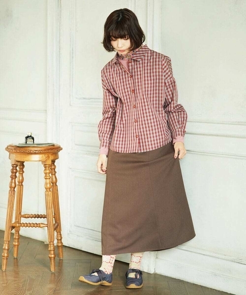 Jocomomola(ホコモモラ)の「ベアスムース 配色フラワー刺繍カットソー(Tシャツ/カットソー・レディース・ブルー/グリーン/アイボリー/ライトピンク・40)」の9枚目の写真