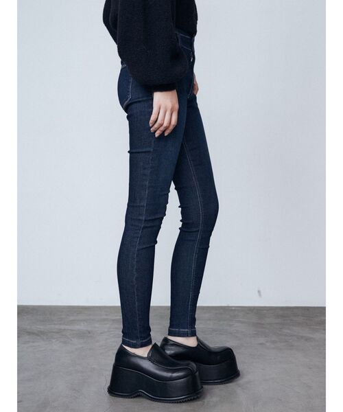 EMODA(エモダ)の「【ELDER】SYM H/W DENIM(デニムパンツ・レディース・ブラック/インディゴブルー・MEDIUM/SMALL/X-SMALL)」の11枚目の写真