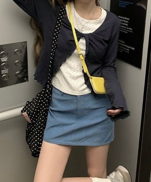LADY LIKE(レディライク)の「【春夏新作】タンク付きメローステッチトップス2点セット(Tシャツ/カットソー・レディース・グレー/ネイビー・M)」の7枚目の写真