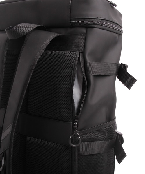 OUTDOOR PRODUCTS（アウトドアプロダクツ）の「大容量 PU合皮バックパック（バックパック/リュック・メンズ・ブラック×グレー/ブラック・FREE）」の7枚目の写真