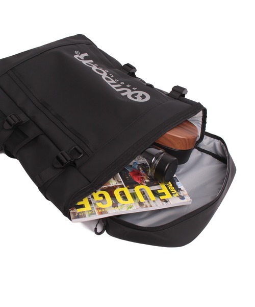 OUTDOOR PRODUCTS（アウトドアプロダクツ）の「大容量 PU合皮バックパック（バックパック/リュック・メンズ・ブラック×グレー/ブラック・FREE）」の15枚目の写真