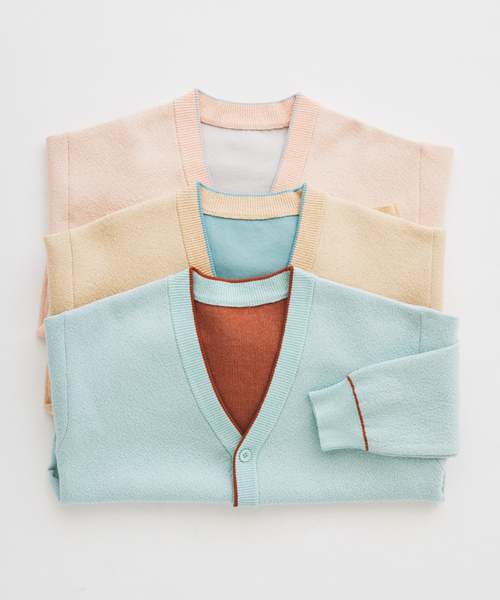 JOURNAL STANDARD relume（ジャーナルスタンダード　レリューム）の「ドライタッチ ブークレ Vネック カーディガン（カーディガン/ボレロ・メンズ・ベージュ/サックスブルー/ピンク・LARGE/MEDIUM）」の4枚目の写真