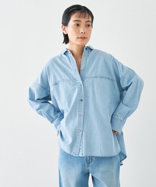 collex(コレックス)の「ライトオンスデニムシャツ(シャツ/ブラウス・レディース・ネイビー/ライトブルー・フリー)」の2枚目の写真