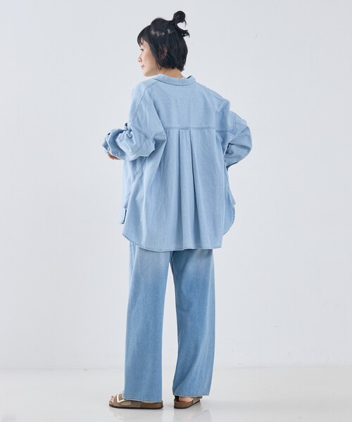 collex(コレックス)の「ライトオンスデニムシャツ(シャツ/ブラウス・レディース・ネイビー/ライトブルー/ブラック・フリー)」の16枚目の写真