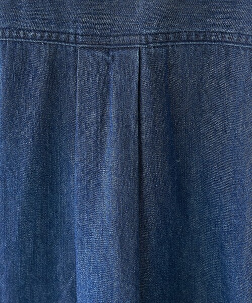 collex(コレックス)の「ライトオンスデニムシャツ(シャツ/ブラウス・レディース・ネイビー/ライトブルー・フリー)」の9枚目の写真