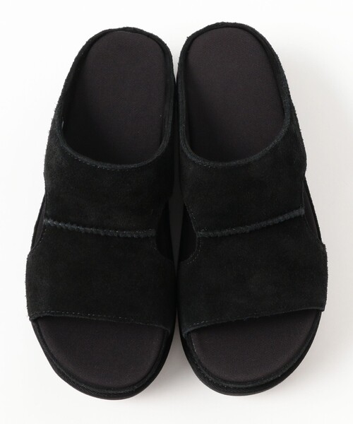 UGG(アグ)の「UGG / Goldenstar Hi Cutout Slide(サンダル・レディース・ブラウン系その他3/ブラック・8/7h/7/6h/6)」の5枚目の写真