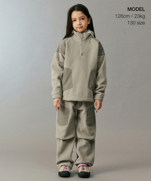 MUSINSA STANDARD KIDS（ムシンサスタンダードキッズ）の「[シティレジャー] ポーラフリースハーフジッププルオーバー [グレイッシュベージュ]（その他トップス・レディース・その他・120/130/140/150/160/110）」の4枚目の写真