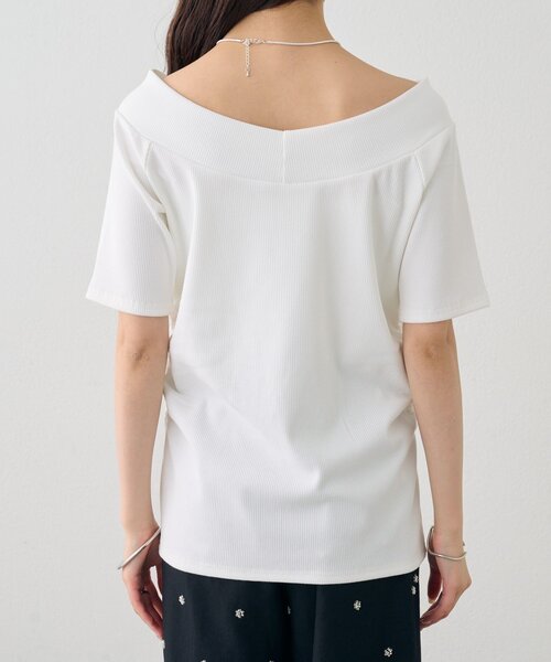 mystic(ミスティック)の「【4色展開】プレート付きワイドネックT(Tシャツ/カットソー・レディース・オフホワイト/ブラック/ピンク/ブラウン・FREE)」の19枚目の写真
