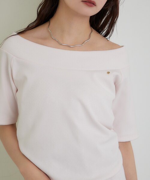 mystic(ミスティック)の「【4色展開】プレート付きワイドネックT(Tシャツ/カットソー・レディース・オフホワイト/ブラック/ピンク/ブラウン・FREE)」の11枚目の写真