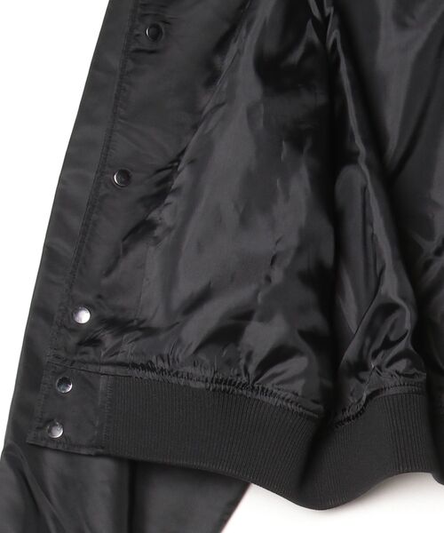 NEW ERA(ニューエラ)の「ニューエラ WS NYLON VARSITY JKT BLK(ブルゾン・レディース・ブラック・S/M)」の3枚目の写真