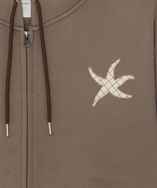 THECOLDESTMOMENT(ザコールデストモーメント)の「TCM logo applique hooded zip-up (brown)(パーカー・レディース・その他・MEDIUM/LARGE/SMALL)」の10枚目の写真