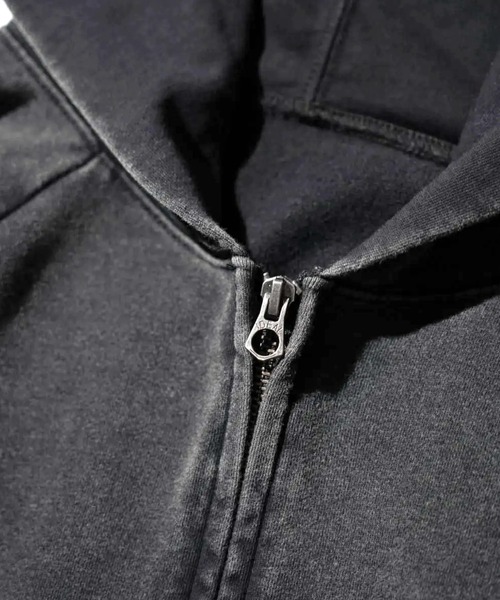 THRIFTY LOOK(スリフティールック)の「Thrifty look EMBROIDERY ZIP-UP PARKA(パーカー・メンズ・ブラック/グレー・L/M)」の8枚目の写真