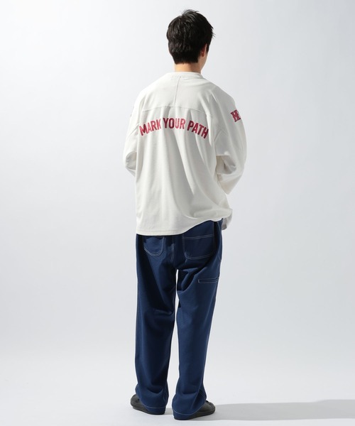 niko and...（ニコアンド）の「フットボールプリントT（Tシャツ/カットソー・メンズ・チャコール/グリーン/オフホワイト・LARGE/MEDIUM）」の5枚目の写真