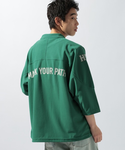 niko and...（ニコアンド）の「フットボールプリントT（Tシャツ/カットソー・メンズ・チャコール/グリーン/オフホワイト・LARGE/MEDIUM）」の11枚目の写真