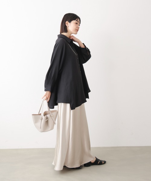Bou Jeloud(ブージュルード)の「麻ライクAラインチュニック(チュニック・レディース・イエロー/ホワイト系その他/ブラック/ブルー・38)」の16枚目の写真