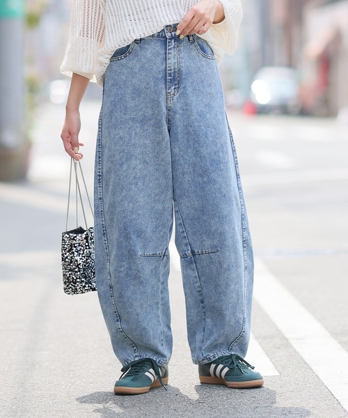 A HAPPY MARILYN(アハッピーマリリン)の「【選べる2丈×5サイズ】旬のバレルでトレンドスタイル バレルパンツ/カーブパンツ(デニムパンツ・レディース・ネイビー/スミクロ/ブラウン/ピンク/ケミカルウォッシュ/サックスブルー/ブラック/チャコールグレー/ブルー・M5/M4/M3/M2/M1/S5/S4/S1/S2)」の8枚目の写真