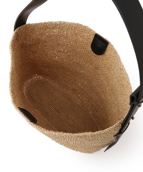 SALON adam et rope'(サロン アダム エ ロペ)の「【W S(ドゥーブル)】レザーハンドルラフィアバッグ(ショルダーバッグ・レディース・ベージュ・FREE)」の18枚目の写真