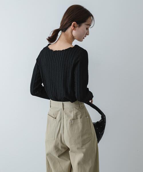 SENSE OF PLACE by URBAN RESEARCH(センスオブプレイスバイアーバンリサーチ)の「ジャガードクロップドトップ(Tシャツ/カットソー・レディース・ベージュ/アイボリー/ブラック・ONE)」の5枚目の写真