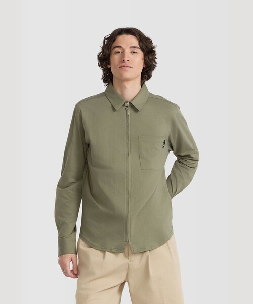 agnes b.(アニエスベー)の「メンズ コットン 長袖 ジップシャツ "Metro"(シャツ/ブラウス・メンズ・グリーン系その他・2/1)」の3枚目の写真