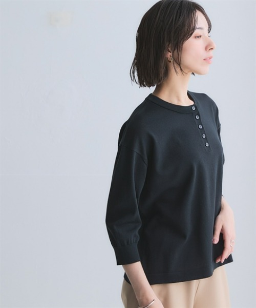 nissen(ニッセン)の「さらっとかるい綿混ヘンリーネック7分袖ニットトップス【接触冷感・毛玉になりにくい・洗濯機で洗える・UVカット】(ニット/セーター・レディース・ブラック/ホワイト×ブラック/サックスブルー/グレー/モカ・S/M/L/LL/3L)」の20枚目の写真
