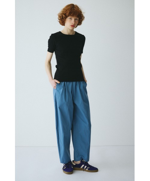 HeRIN.CYE（ヘリンドットサイ）の「Back open cut tops　　バックオープンカットトップス（Tシャツ/カットソー・レディース・ライトピンク/ブラック/オフホワイト・FREE）」の5枚目の写真