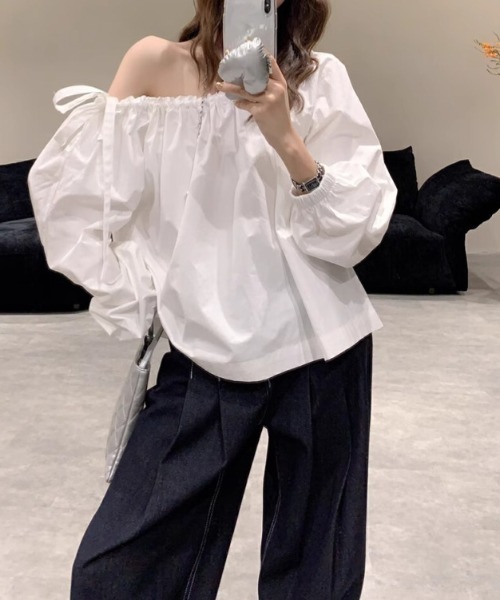 FREE STYLISTS(フリー スタイリスト)の「YUGA_YGMC Korean style off-the-shoulder blouse(シャツ/ブラウス・レディース・ブラック/ホワイト・FREE)」の9枚目の写真