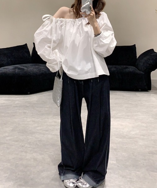 FREE STYLISTS(フリー スタイリスト)の「YUGA_YGMC Korean style off-the-shoulder blouse(シャツ/ブラウス・レディース・ブラック/ホワイト・FREE)」の15枚目の写真