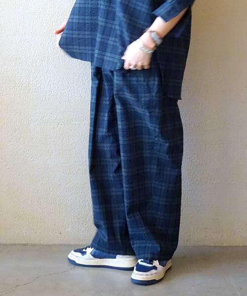 JOURNAL STANDARD LUXE(ジャーナルスタンダード ラックス)の「サッカー イージーパンツ(その他パンツ・レディース・ブラウン/ネイビー・FREE)」の16枚目の写真