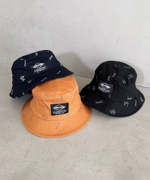 THRASHER(スラッシャー)の「THRASHER ロゴワッペン キッズ バケットハット(総柄デザイン)(ハット・キッズ・キャメル/ネイビー/ブラック・54cm)」の12枚目の写真