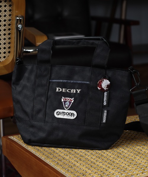OUTDOOR PRODUCTS(アウトドアプロダクツ)の「僕のヒーローアカデミア×OUTDOOR PRODUCTS 缶バッチ付きトートショルダー(トートバッグ・メンズ・スカイブルー/ブラック/ターコイズブルー/グレー/オレンジ・フリー)」の3枚目の写真