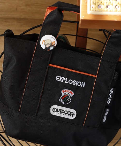 OUTDOOR PRODUCTS(アウトドアプロダクツ)の「僕のヒーローアカデミア×OUTDOOR PRODUCTS 缶バッチ付きトートショルダー(トートバッグ・メンズ・スカイブルー/ブラック/ターコイズブルー/グレー/オレンジ・フリー)」の5枚目の写真