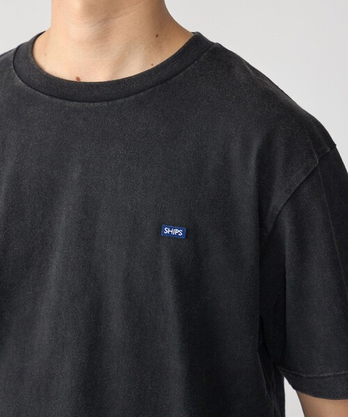 SHIPS(シップス)の「【WEB限定】SHIPS: マイクロ ワッペン フェード Tシャツ(Tシャツ/カットソー・メンズ・チャコールグレー/ブラック/オフホワイト/ネイビー/ブルー・X-LARGE/LARGE/MEDIUM/SMALL)」の2枚目の写真