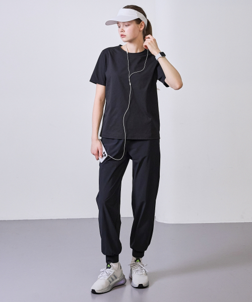 BASIC HOUSE(ベーシックハウス)の「レディース スーパー ストレッチ スパン バンディング ジョガーパンツ ブラック(スウェットパンツ・レディース・ブラック・26inch/28inch/30inch/32inch)」の7枚目の写真