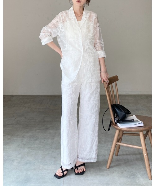She's Closet(シーズクローゼット)の「花柄 パッチワーク風 刺繍レース 長袖 テーラード シアー シャツ ジャケット(テーラードジャケット・レディース・ブラック/オフホワイト・FREE)」の3枚目の写真
