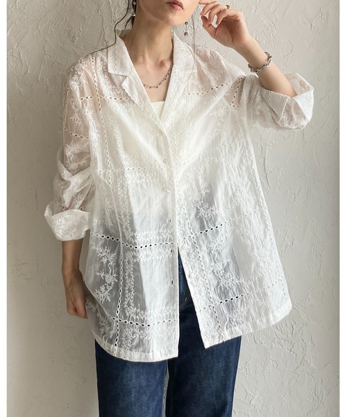 She's Closet(シーズクローゼット)の「花柄 パッチワーク風 刺繍レース 長袖 テーラード シアー シャツ ジャケット(テーラードジャケット・レディース・ブラック/オフホワイト・FREE)」の8枚目の写真