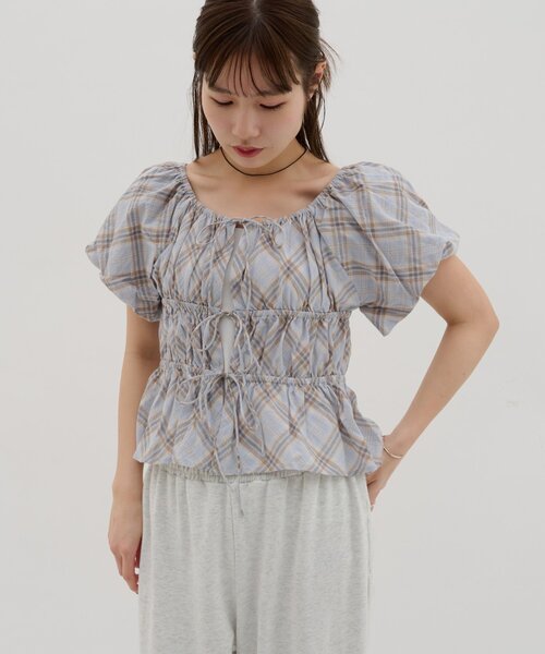 DISCOAT（ディスコート）の「【umm.】チェック柄バルーンブラウス（シャツ/ブラウス・レディース・ネイビー/サックスブルー・FREE）」の14枚目の写真
