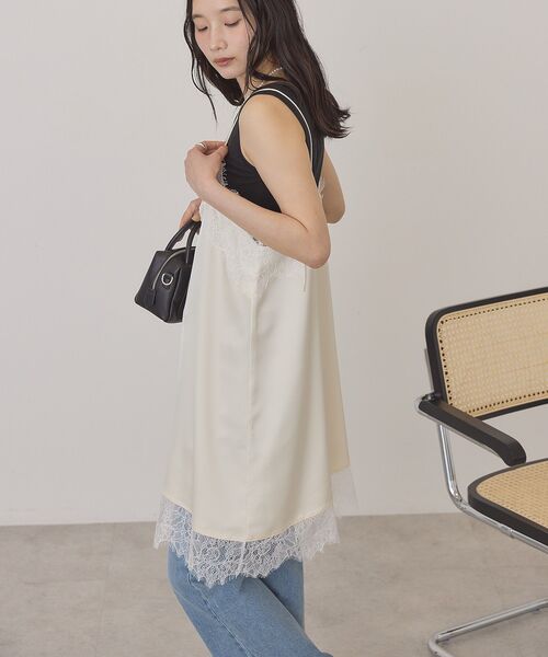 AMERICAN HOLIC(アメリカンホリック)の「レースサテンキャミワンピース(ワンピース・レディース・アイボリー/ネイビー・FREE)」の17枚目の写真