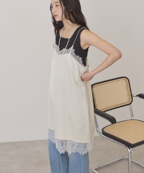AMERICAN HOLIC(アメリカンホリック)の「レースサテンキャミワンピース(ワンピース・レディース・アイボリー/ネイビー・FREE)」の18枚目の写真