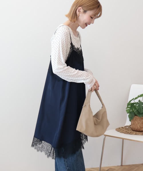 AMERICAN HOLIC(アメリカンホリック)の「レースサテンキャミワンピース(ワンピース・レディース・アイボリー/ネイビー・FREE)」の13枚目の写真