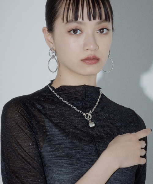 PAGEBOY(ページボーイ)の「ボールマンテルネックレス(ネックレス・レディース・シルバー/ブラック・FREE)」の4枚目の写真