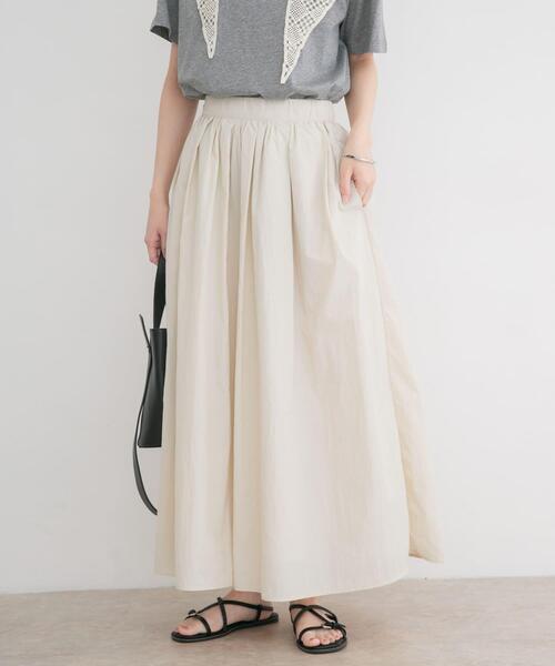 ITEMS URBANRESEARCH(アイテムズ アーバンリサーチ)の「ワッシャーナイロンギャザースカート(スカート・レディース・ブラック/カーキ/ホワイト系その他・FREE)」の2枚目の写真
