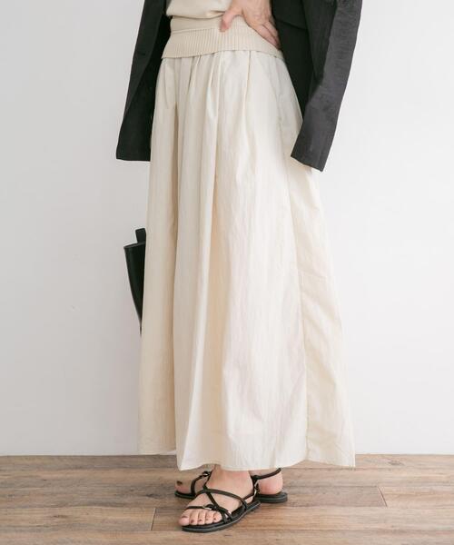 ITEMS URBANRESEARCH(アイテムズ アーバンリサーチ)の「ワッシャーナイロンギャザースカート(スカート・レディース・ブラック/カーキ/ホワイト系その他・FREE)」の6枚目の写真