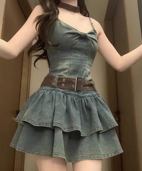 GLAMOROUS JANE(グラマラスジェーン)の「ベルト付きフリルキャミワンピース(ワンピース・レディース・ブルー・M/L)」の3枚目の写真
