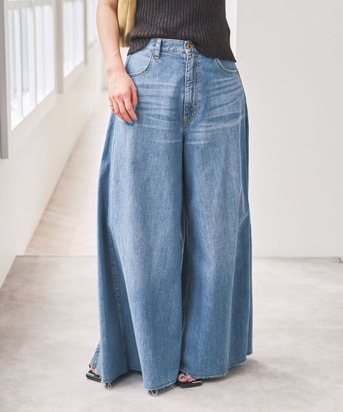 Spick & Span(スピックアンドスパン)の「5 1/2 8oz FLARE-LINE DEIM(デニムパンツ・レディース・サックスブルー/ホワイト・27/28)」の9枚目の写真